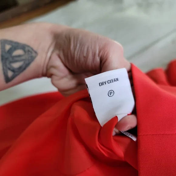 NWOT Tommy Hilfiger Red Blazer - Picture 10 of 10